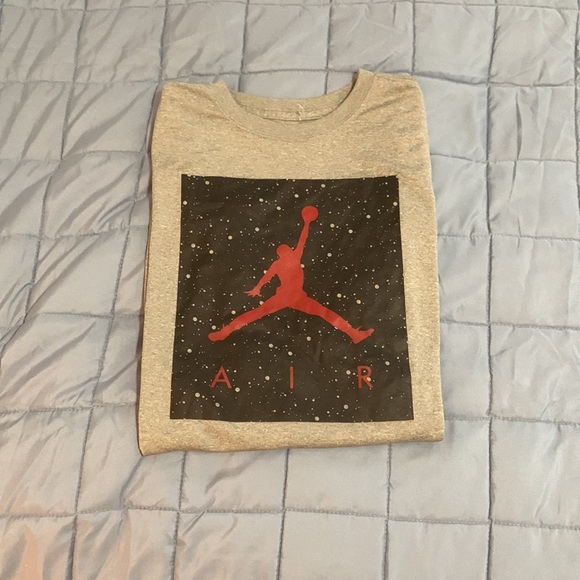 Jordan long sleeve 10 to 12 year - Picture 4 of 4